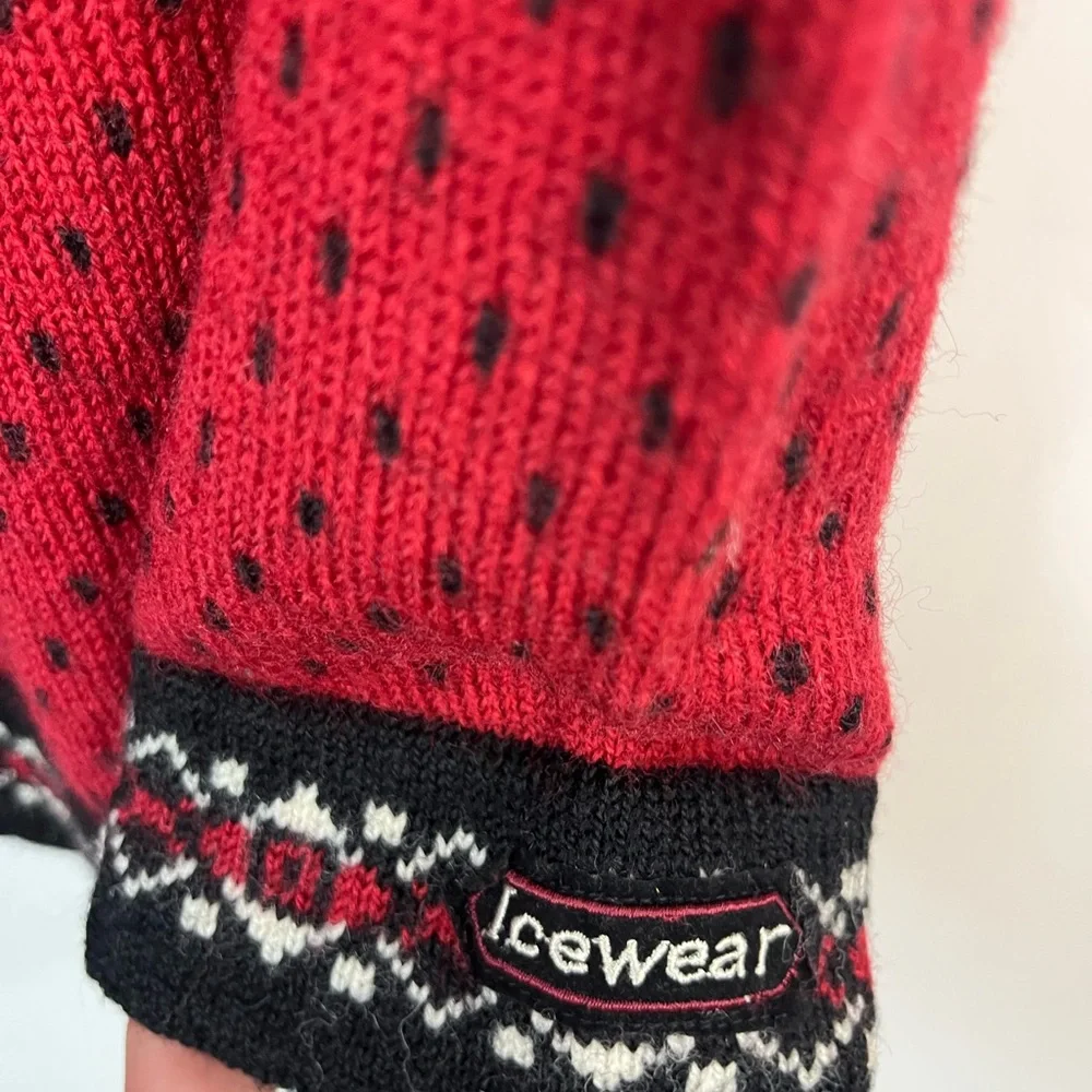 Icewear men’s 100% wool red black cream Nordic 1/4‎ zip sweater size small
